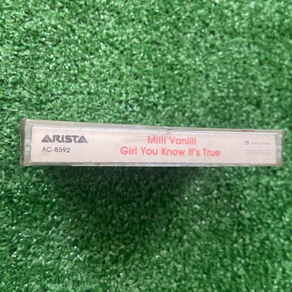 Vintage Milli Vanilli Girl You Know It's True Cassette Tape - Picture 3 of 3